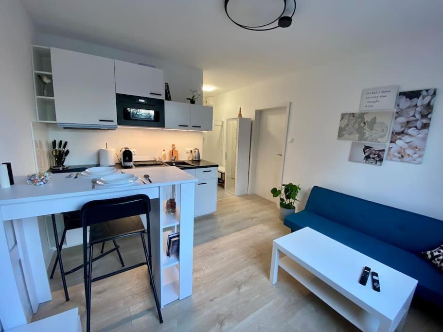 Apartman Kristina Štúrovo Eksteriør bilde